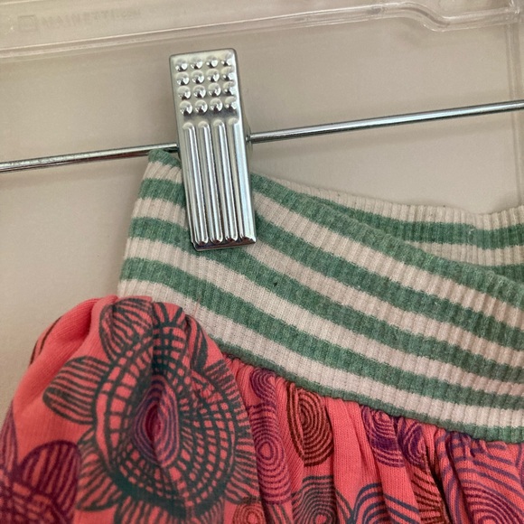 Cute Disney Skirt 3/4 years - Picture 3 of 4